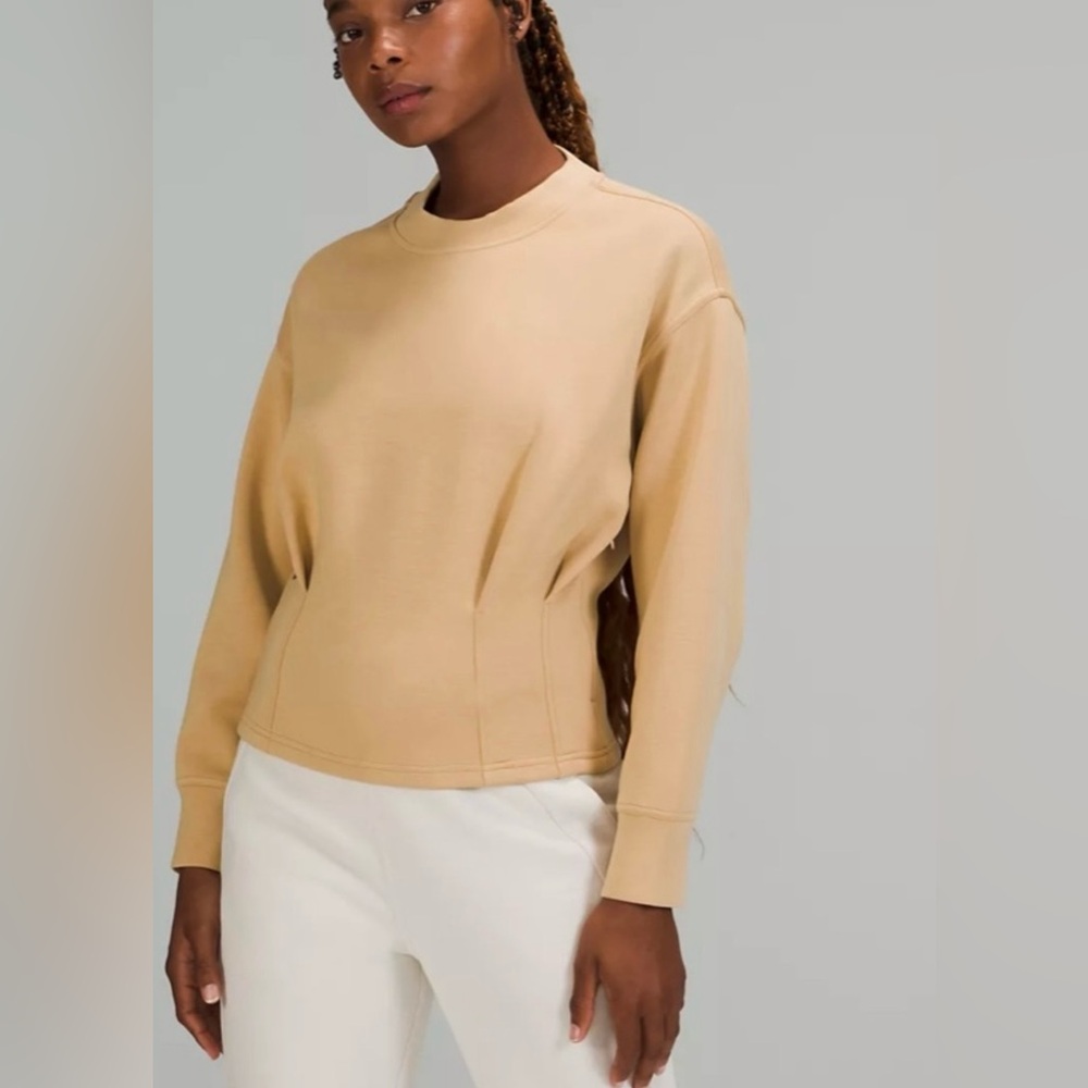 LULULEMON GATHERED WAIST CREW PULLOVER-PECAN TAN